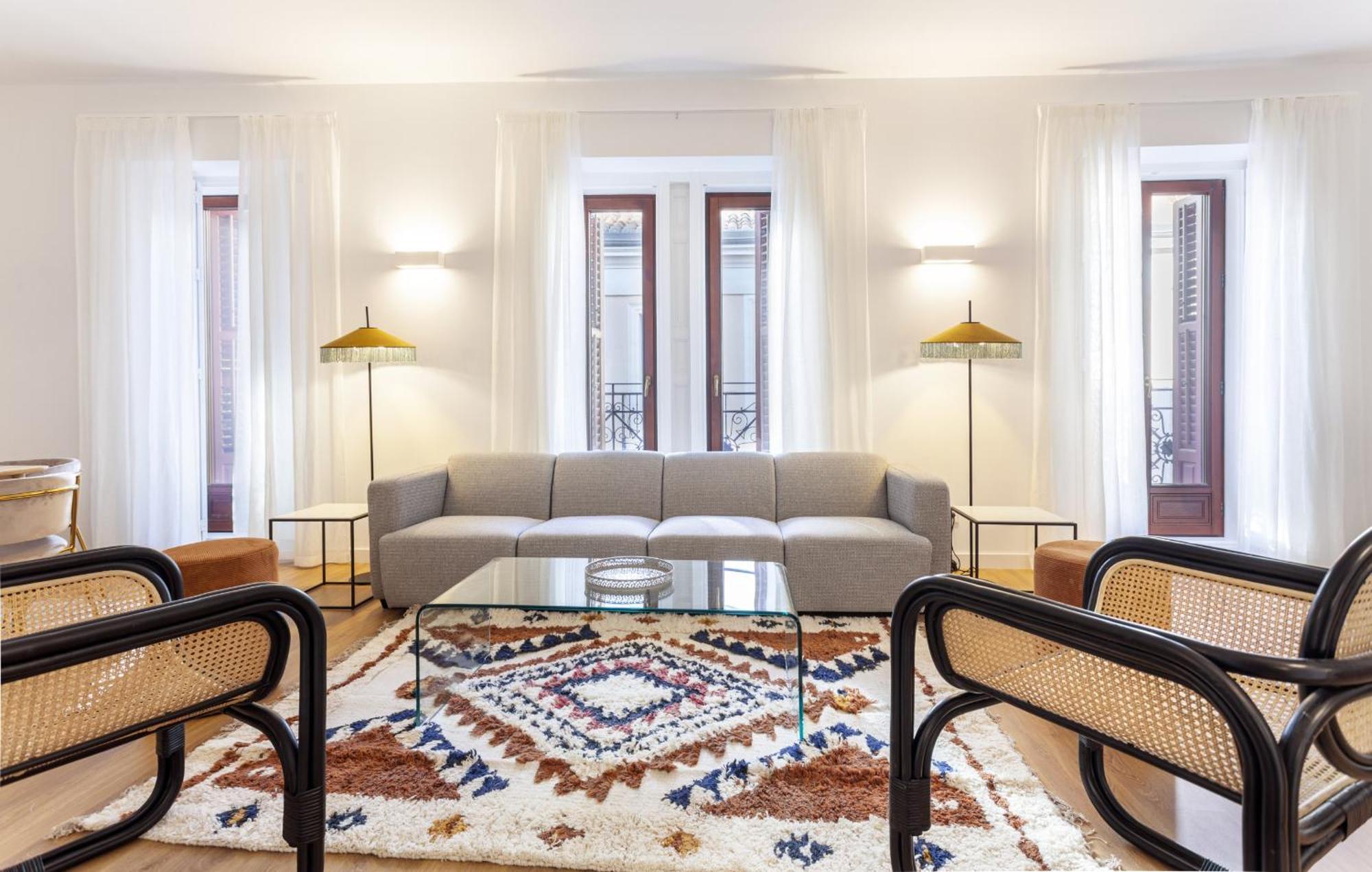 Cibeles Luxe In Madrid Apartment Exterior photo