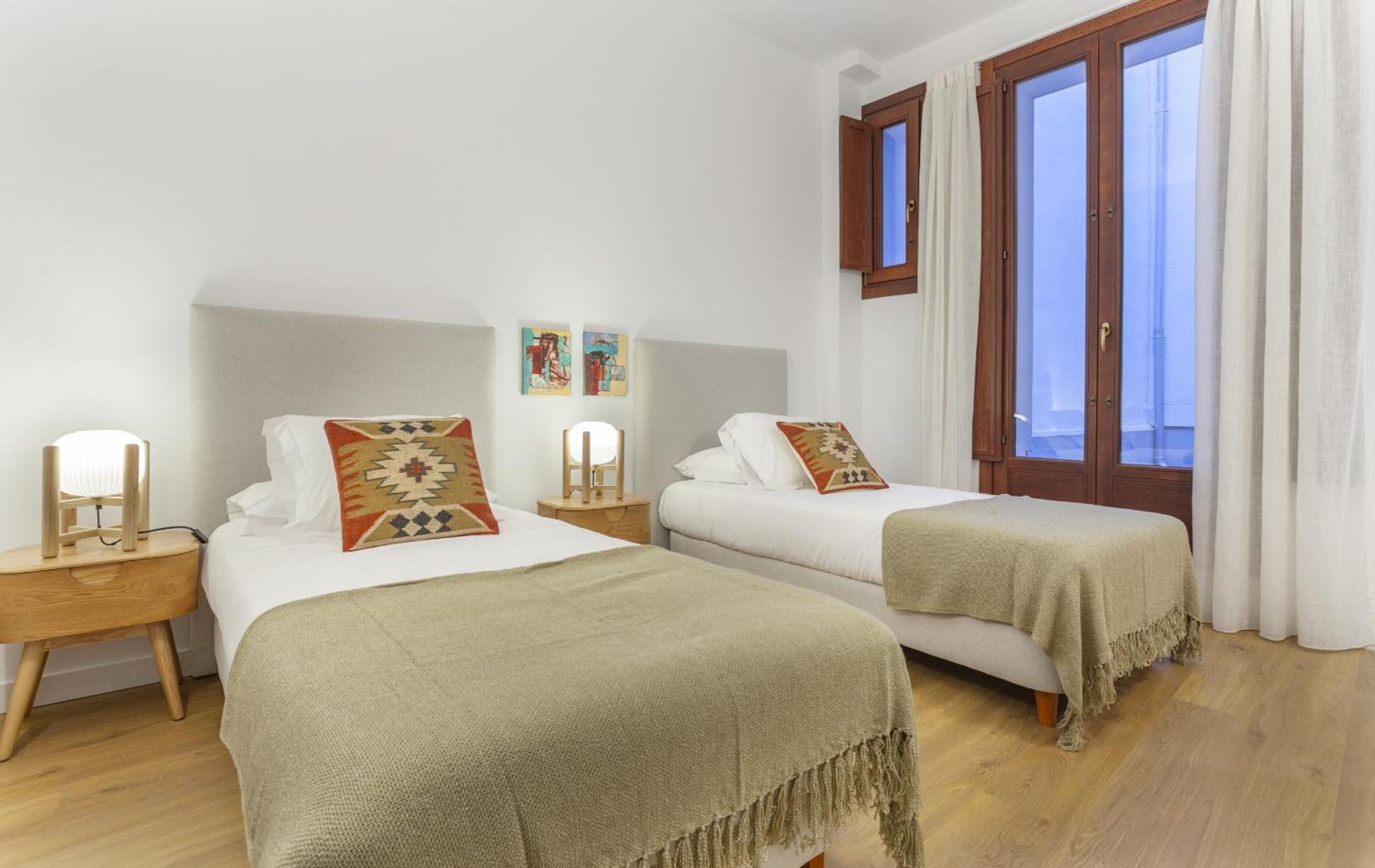 Cibeles Luxe In Madrid Apartment Exterior photo