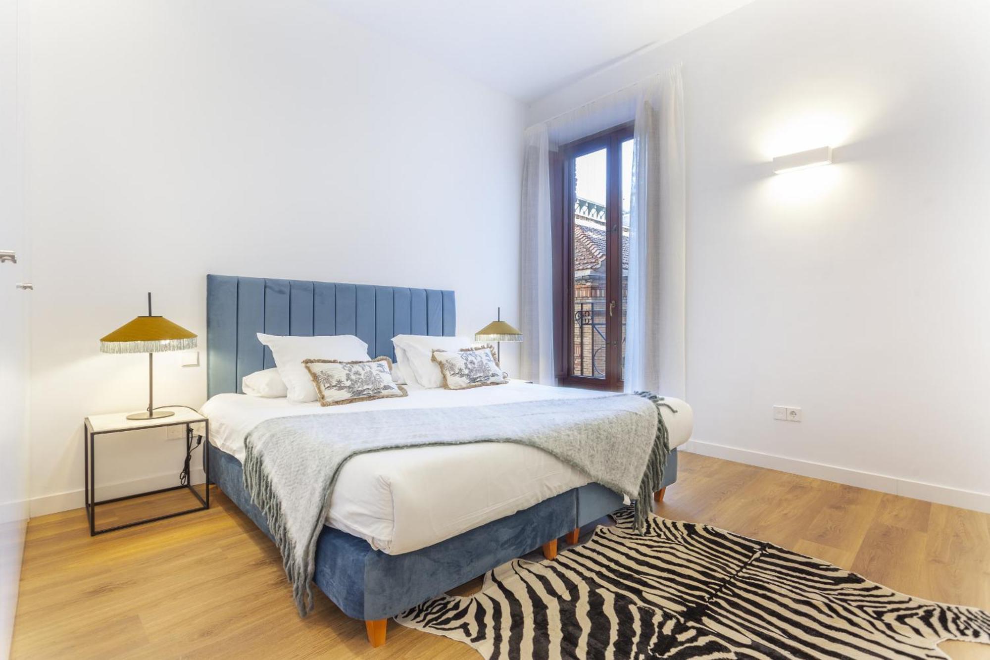 Cibeles Luxe In Madrid Apartment Exterior photo